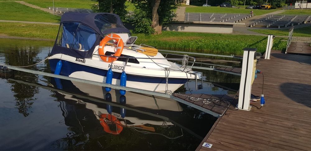 Łódź motorowa - kabinowa Team- boat 520