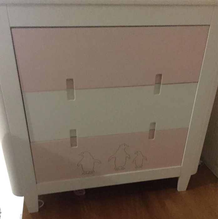 Quarto bébé cama e comoda