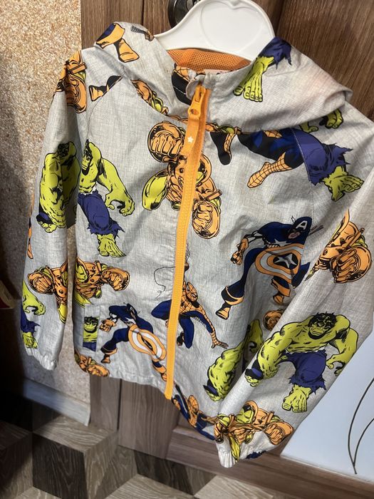 Вітровка з супер героями