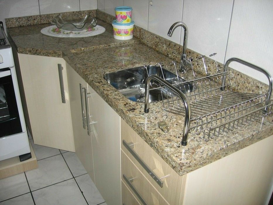 Стільниця гранітна