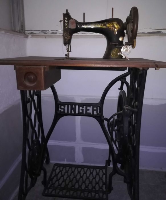 SINGER máquina de costura antiga