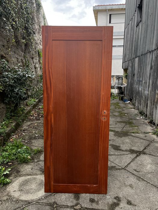 Portas Novas com ferragem