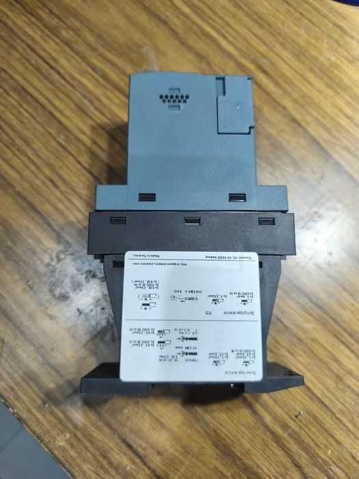 Arrancador suave. Siemens 3RW3014-1BB04.