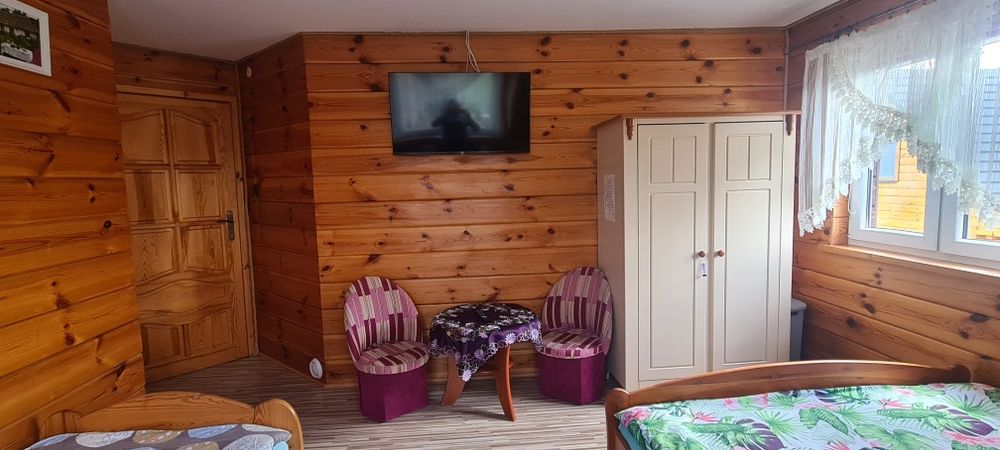 Wynajem - pokoje- domek.