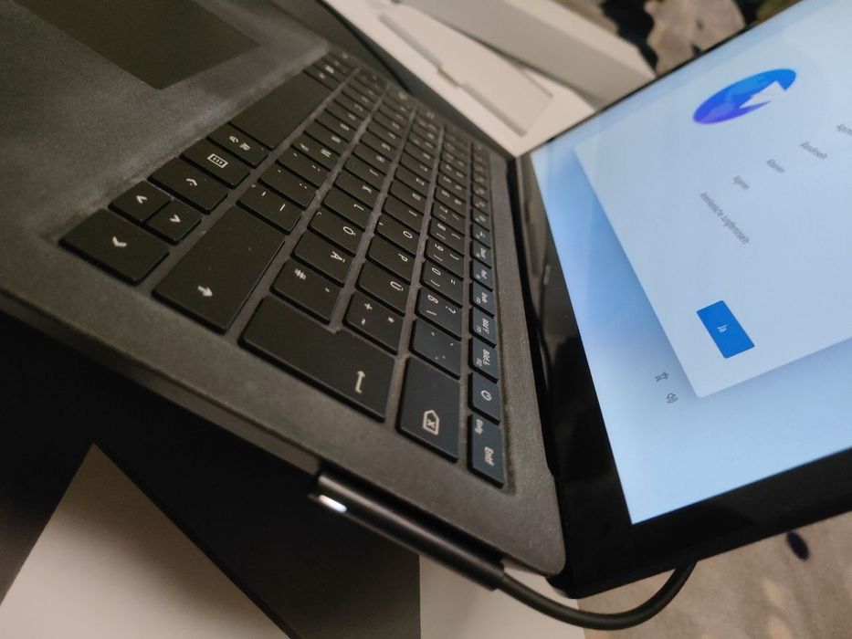 Microsoft Surface Laptop 2 – стиль, потужність і надійність!
