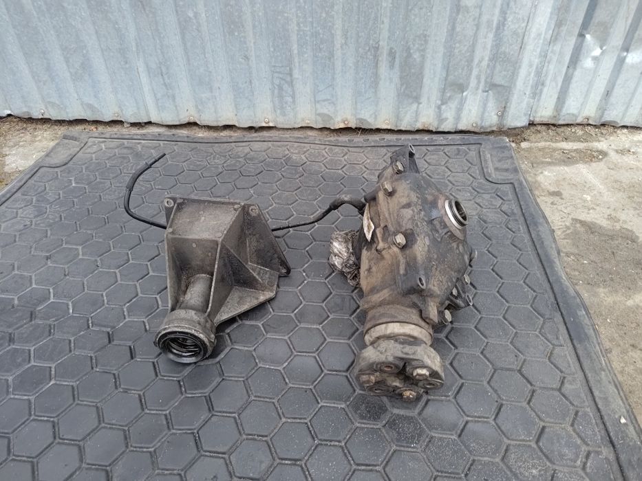 Редуктор передній задній бмв х5 е53 м57 BMW X5 e53 m57 3.0 розборка