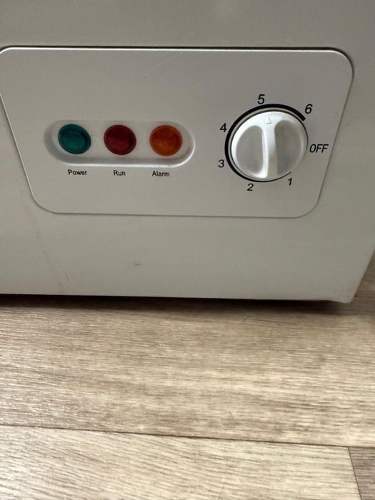 Морозильна камера Delfa DCF-198 (203 л)