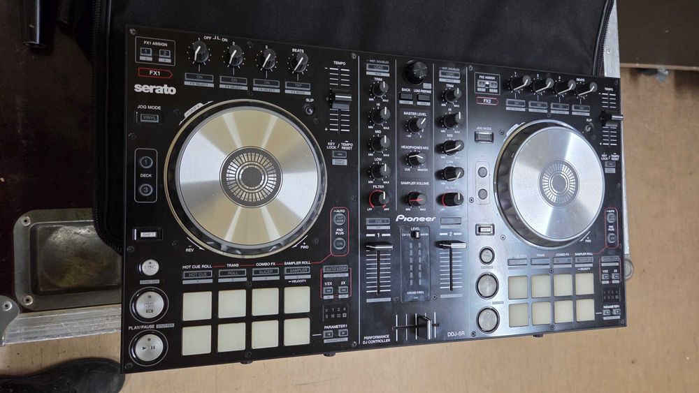 Kontroler Pioneer DDJ-SR + Torba