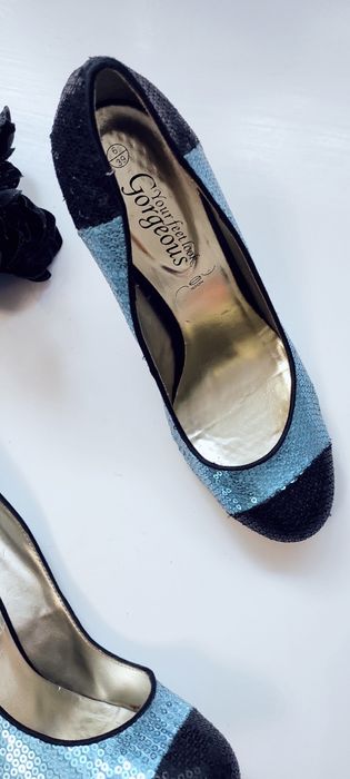 Pięknie błyszczące sexowne wysokie szpilki eleganckie New Look