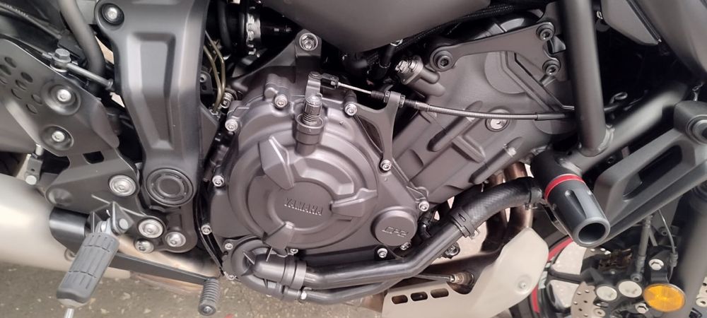 VENDO OU TROCO MT-07 2023/2024 por moto 1000cc
