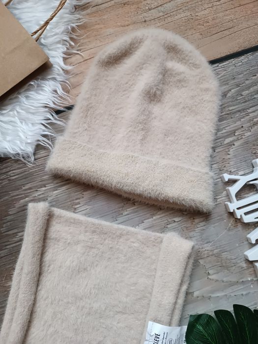 Теплая шапочка. Мягкая ангора.