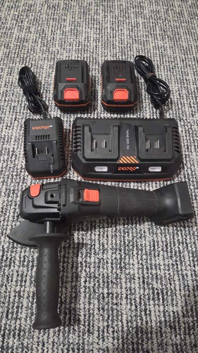 Акумуляторна шліфмашина кутова Dnipro-M DGA-200BC ULTRA