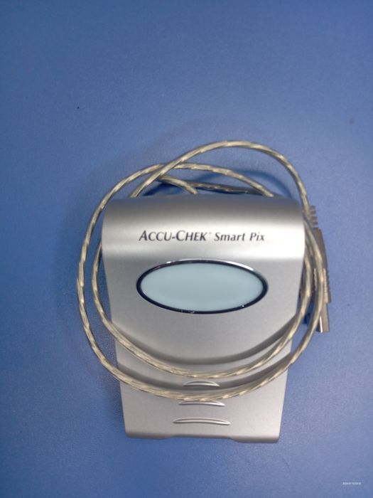 Accu-Chek Smart Pix — зчитувач даних глюкометра / Roche
