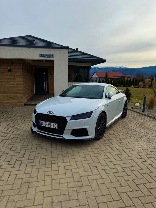 Audi TT Coupé Audi TT 8S