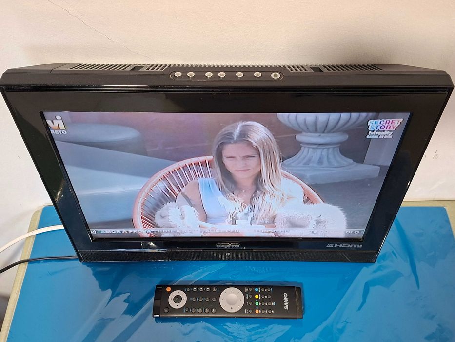 Televisão LCD Sanyo 19 polgadas C/Comando Original