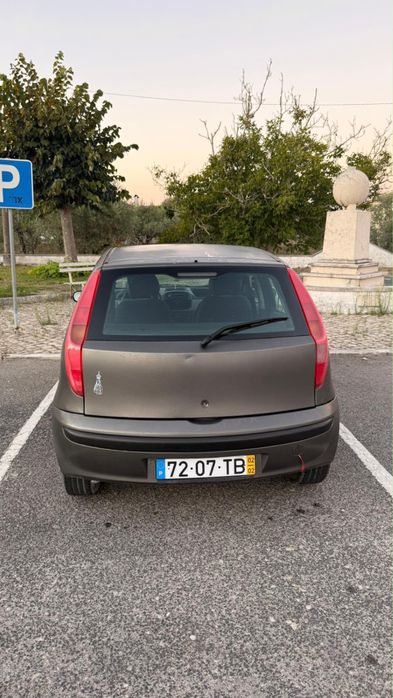 Fiat punto very good condition clean car 2002 model inspection valid till February 2027 Drives everyday