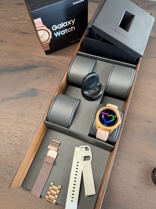 Смарт-годинник Samsung SM-R810 Galaxy Watch 42mm Rose Gold