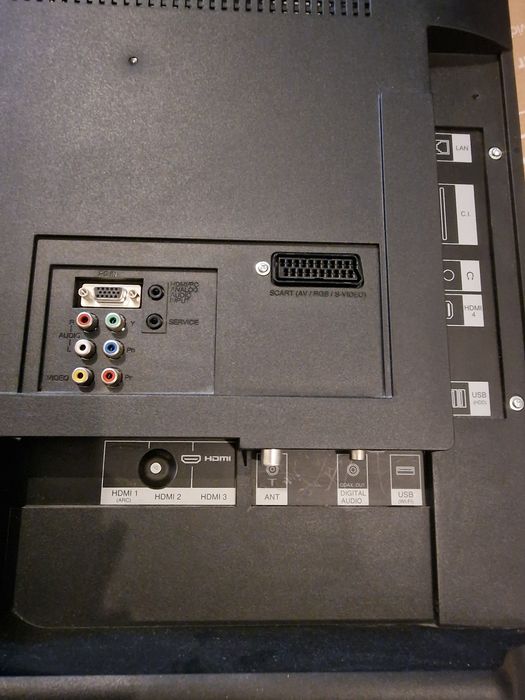 Telewizor marki Sharp