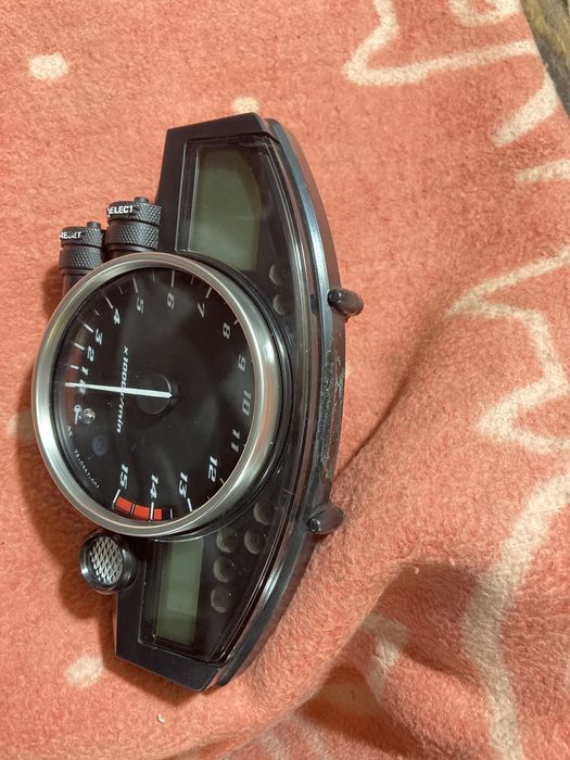 Приборная панель Ямаха UZF R1