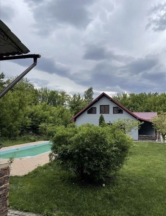 Здається у подобову або довгострокову аренду заміський будинок