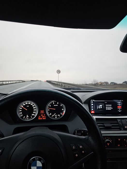 BMW E63 645ci - LPG / 19" / Android