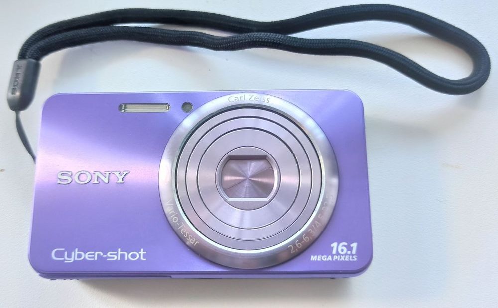 Sony Cyber-shot DSC-W570