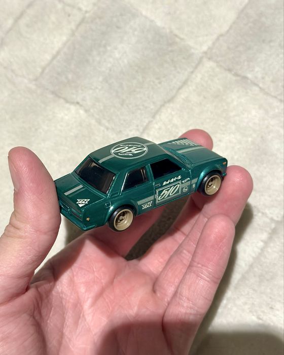 Datsun 510 sth luzak loose Hot Wheels