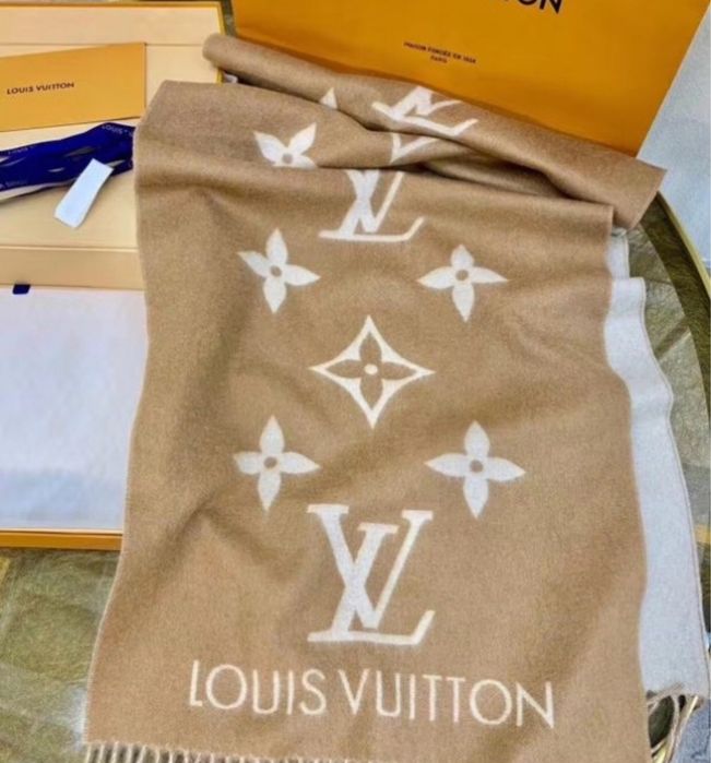 Welniany szalik Louiss Voitton