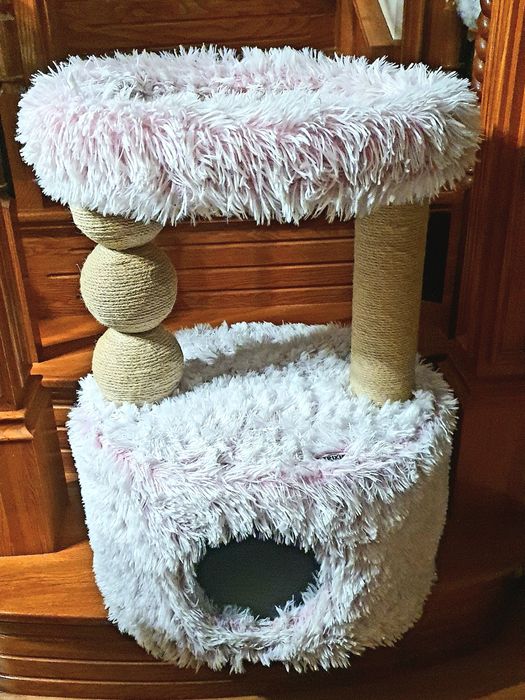 Drapak legowisko budka dla kota TRIXIE biało-różowy