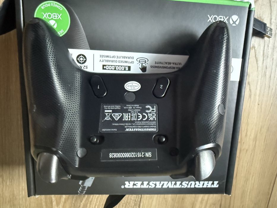Pad Xbox One Series PC Thrustmaster eSwap S Pro Controller