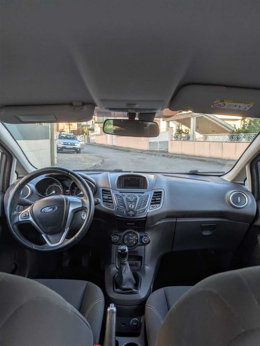 Ford Fiesta 1.5 TDCi  (2016) – 122.000km – Muito Económico