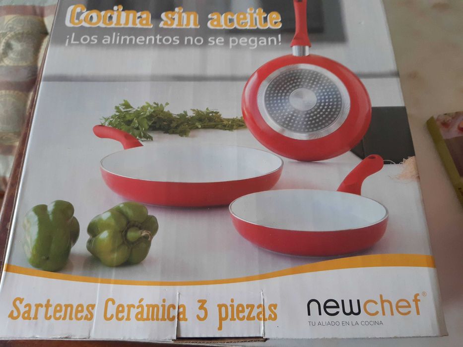 Set of 3 frying pans, new, in original packaging, with recipe book64551822067074123