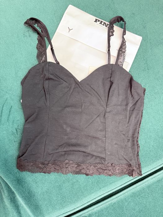 комплект Victoria's Secret.