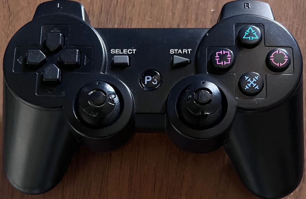 Vendo PS3 com 2 JOGOS