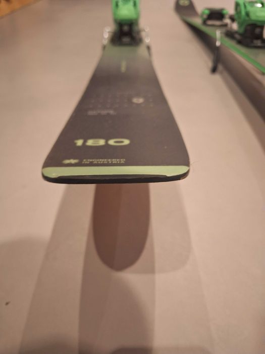 Skis Blizzard Rustler 9