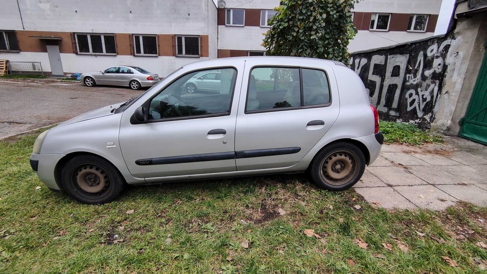 Renault Clio 2 1.2 75km
