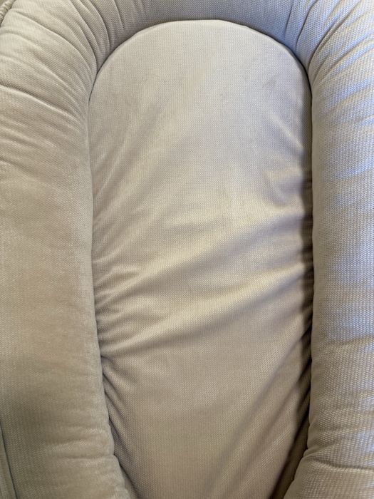 Кокон для новонародженого