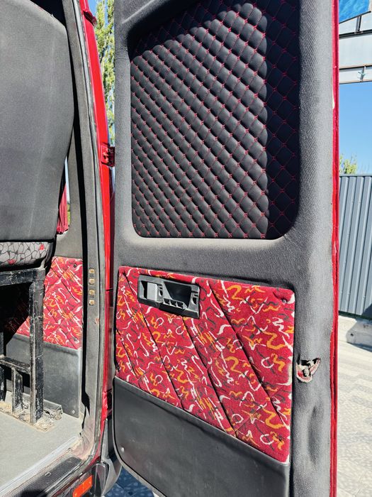 Автобус Sprinter 416
