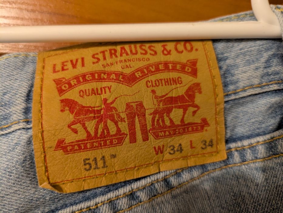 Dżinsy "Levi's" 511,w bardzo dobrym stanie, rozmiar 34/34, niebieski