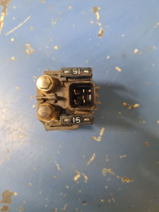 Stycznik solenoid rozrusznika grizzly 700 550