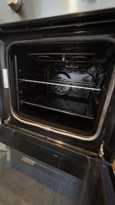 Forno e Placa vitrocerâmica Zanussi