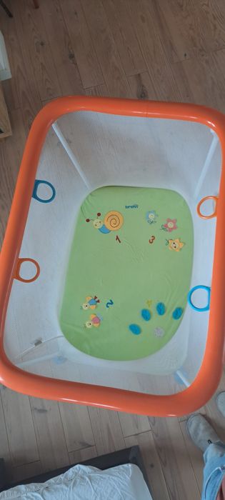 Parque infantil/  bebé