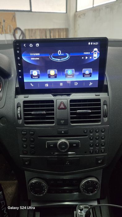Rádio Android 14 com GPS Mercedes W204 (Artigo Novo)