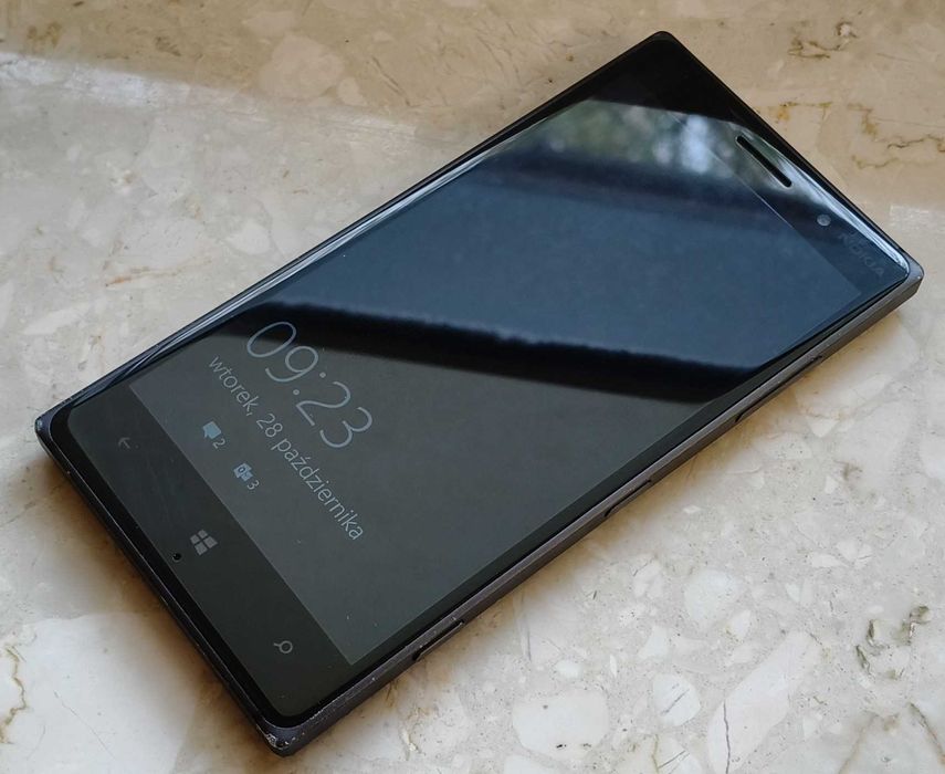 Smartfon Nokia Lumia 830 1 GB/16 GB 3G ekran 5,0'' Windows 10 - czarny