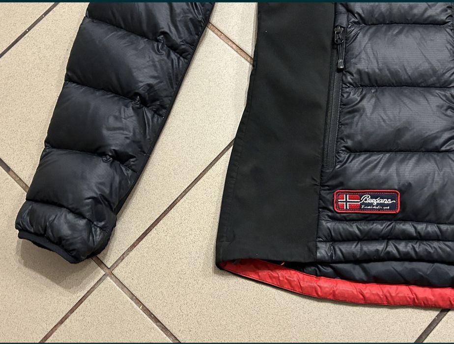 Damska kurtka Puchowa BERGANS OF NORWAY model MYRE Pertex Quantum r. M