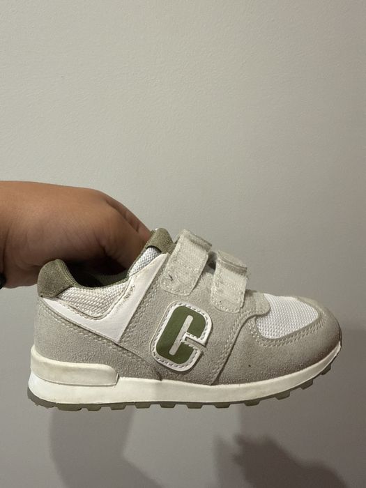 Sapatilhas de menino verdes da Chicco