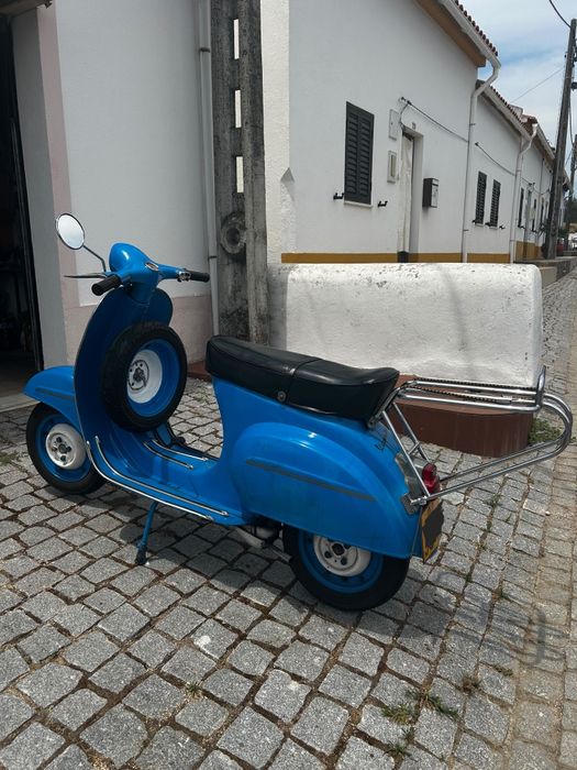 Vendo Vespa 50s restaurada e famel sierra 50s
