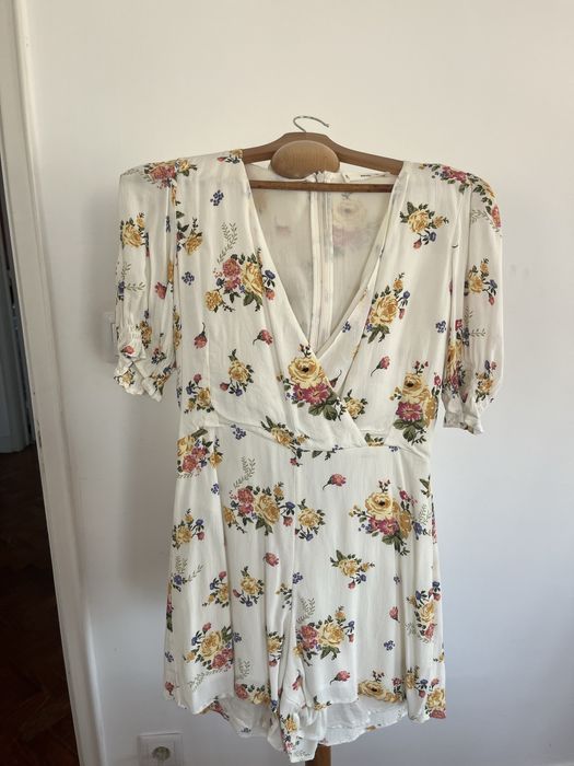 Macacão curto flores Mango