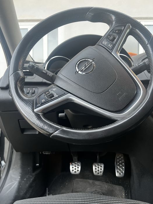 Opel Insignia Sport Tourer 2.0 CDTI – 160cv +20cv