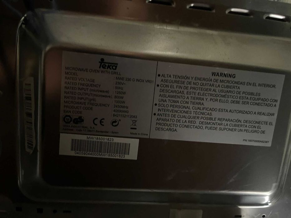 Gratuito - Microondas Teka vidro partido